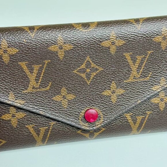 Louis Vuitton Monogram Canvas Wallet with Red Accent Button - Picture 6 of 9